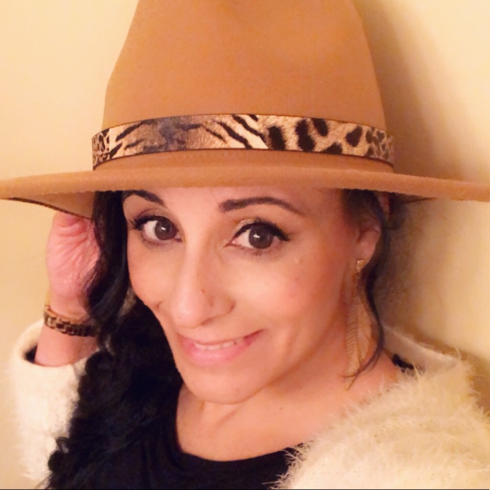 Meet your Posher, Christine